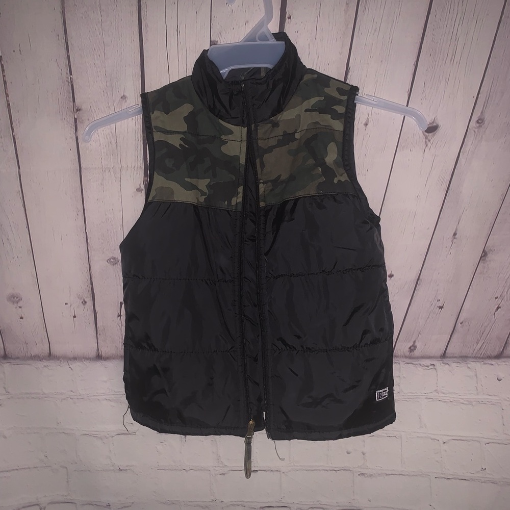 Black and Camouflage Puffer Vest